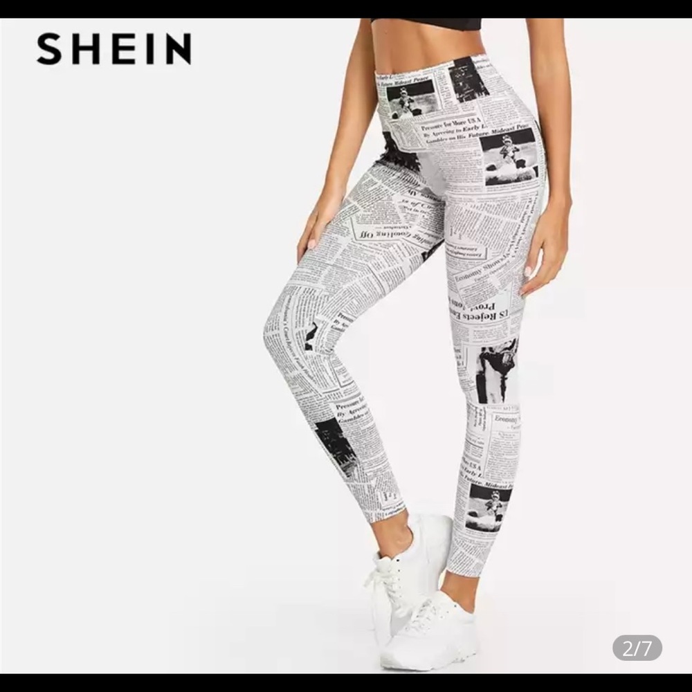 Newsprint leggings in size Medium New